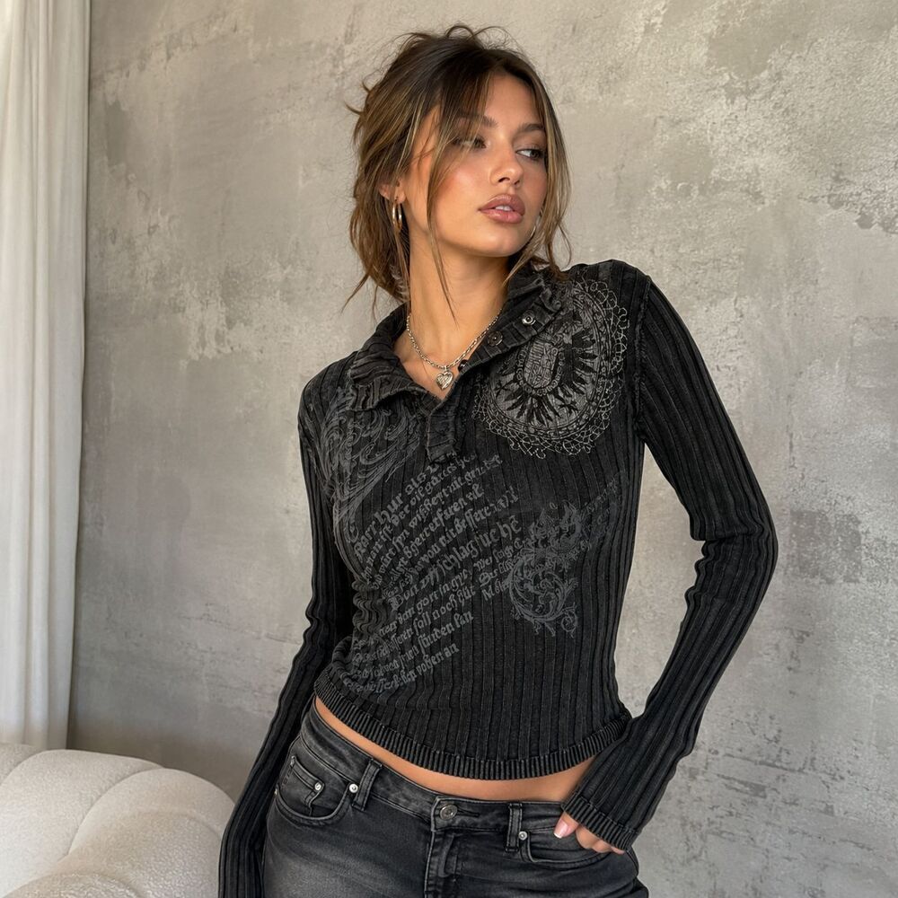 INC International Concepts Y2K Gothic Ribbed Graphic Sweater Top Black Gray Long